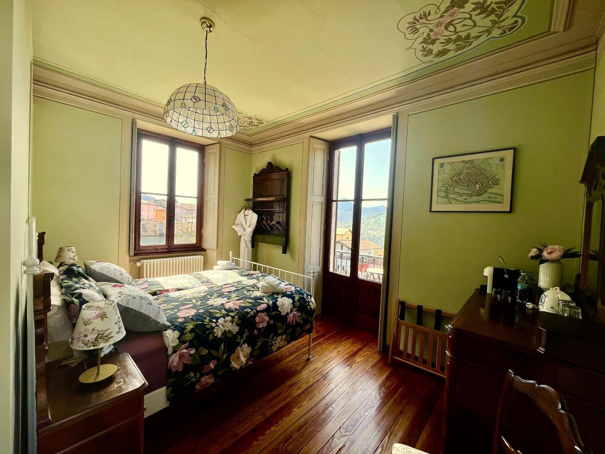 Villa Il Maiale Bianco Bed & Breakfast San Fedele Intelvi Exterior photo